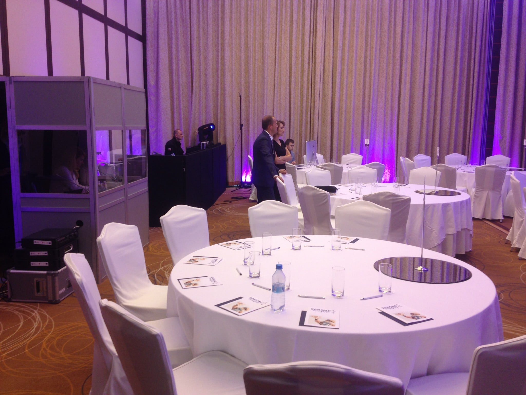 Tłumacze podczas tłumaczenia