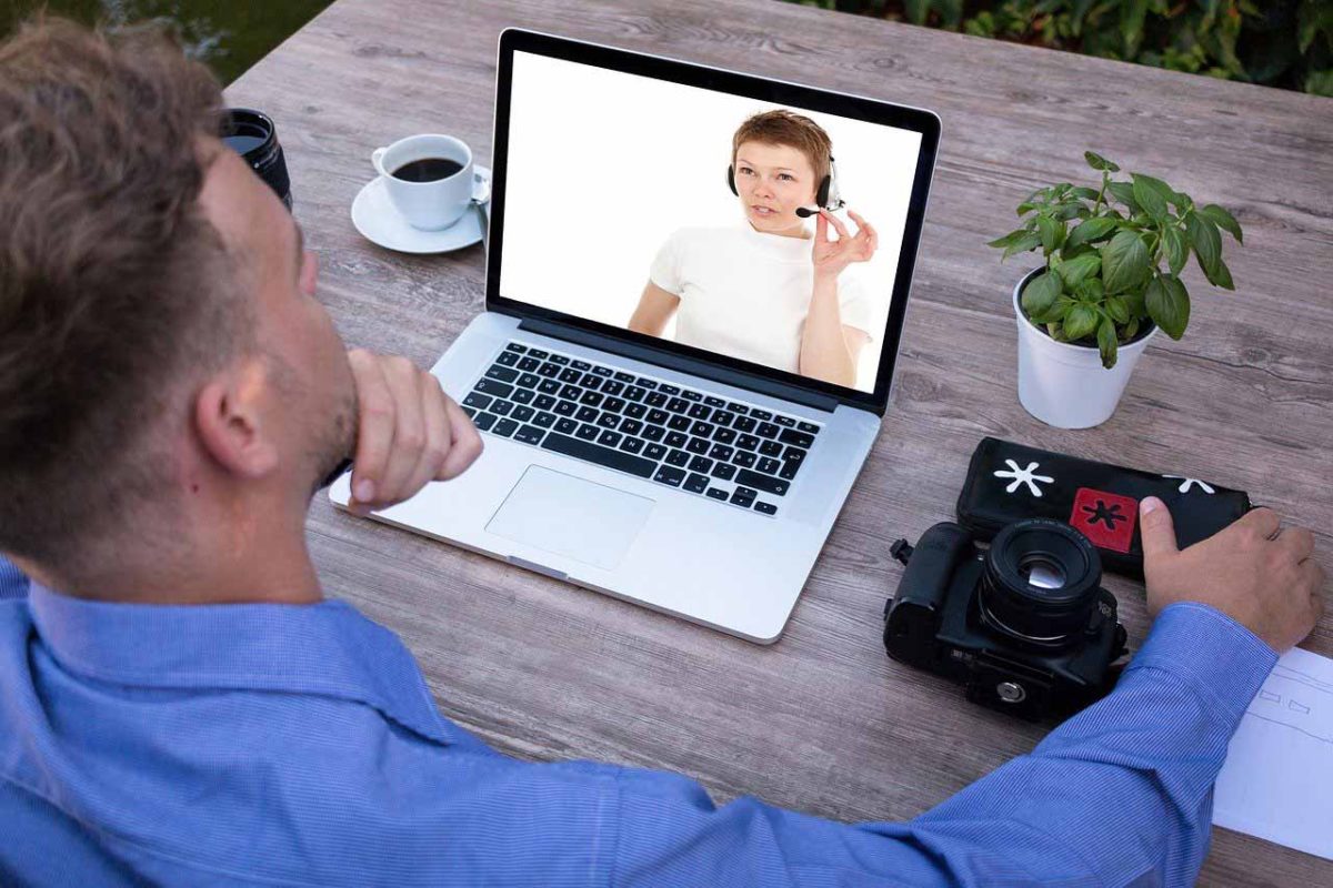 Tłumaczenia symultaniczne online