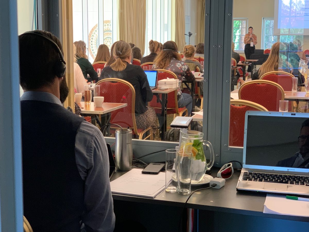 Tłumaczenie symultaniczne kabinowe dotyczące kosmetyków