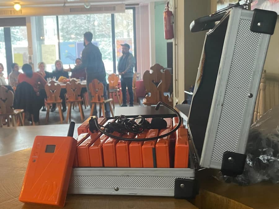 Zestaw słuchawkowy tour guide i tłumaczenie